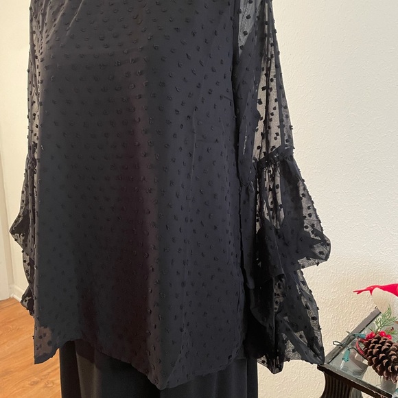 New Heimish boutique brand top - Picture 2 of 5